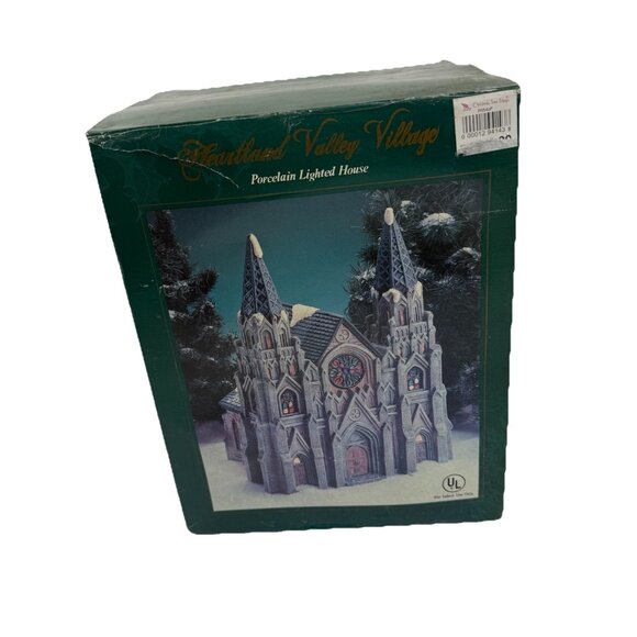 Heartland Valley Village Porcelain Lighted Cathedral Gothic Christmas Church 10" - Picture 4 of 8